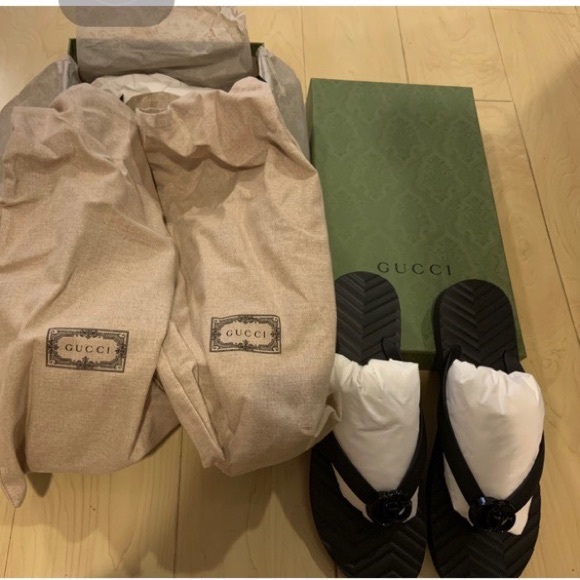 Gucci Flip Flops men’s chevron thong sandal - New with original box, never worn - Picture 3 of 8